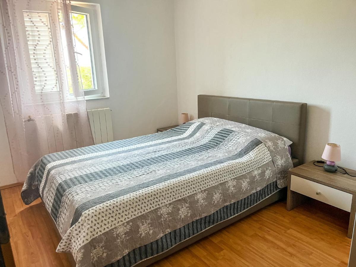 Apartment Lidija Banjole Exterior photo